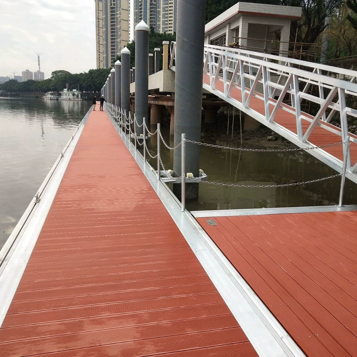 Прямые поставки из Гуанчжоу: алюминиевый понтонный причал для ландшафтного дизайна и гонок на парусных лодках, полностью адаптируемый.