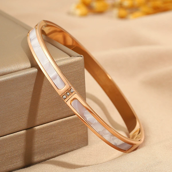 Golden bracelet, pink gold