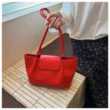 ��ʽС���r�о�����Ů2025�＾�¿��ϰ�ͨ�چμ������Ҹ��ˮͰ��