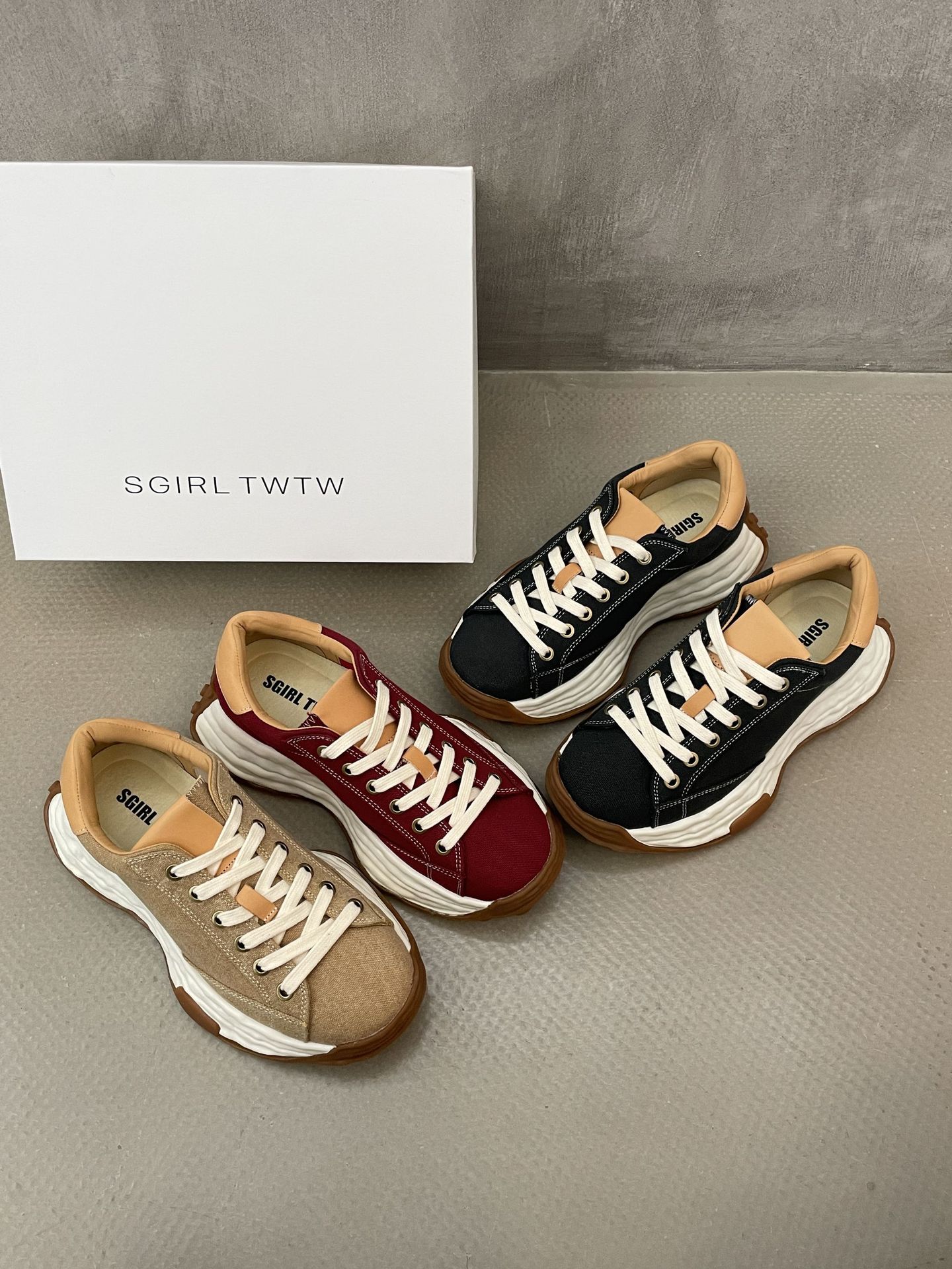 SGIRL TWTW High-End Design Casual For Women 2025 Thick-Soled Forrest Gump Dissolving Sports Versatile Dad Shoes_vogvips.com