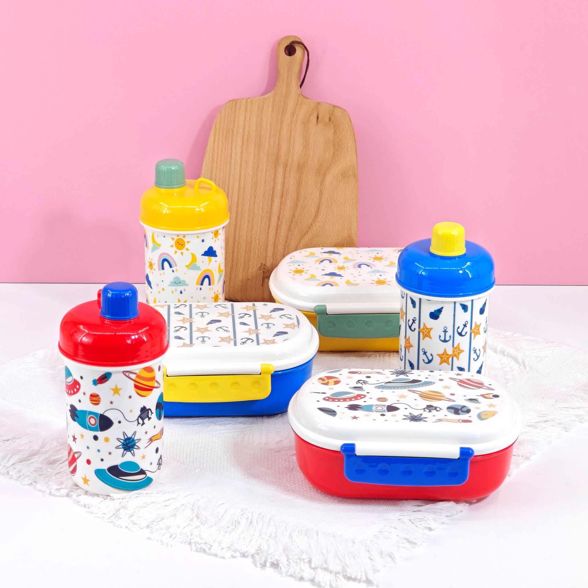 Postaje gratuito, caja de comidas, hervidor de agua, estudiantes y niños, dibujos animados lindos, caja de comidas portátil, tazas de agua potable directas para el hogar