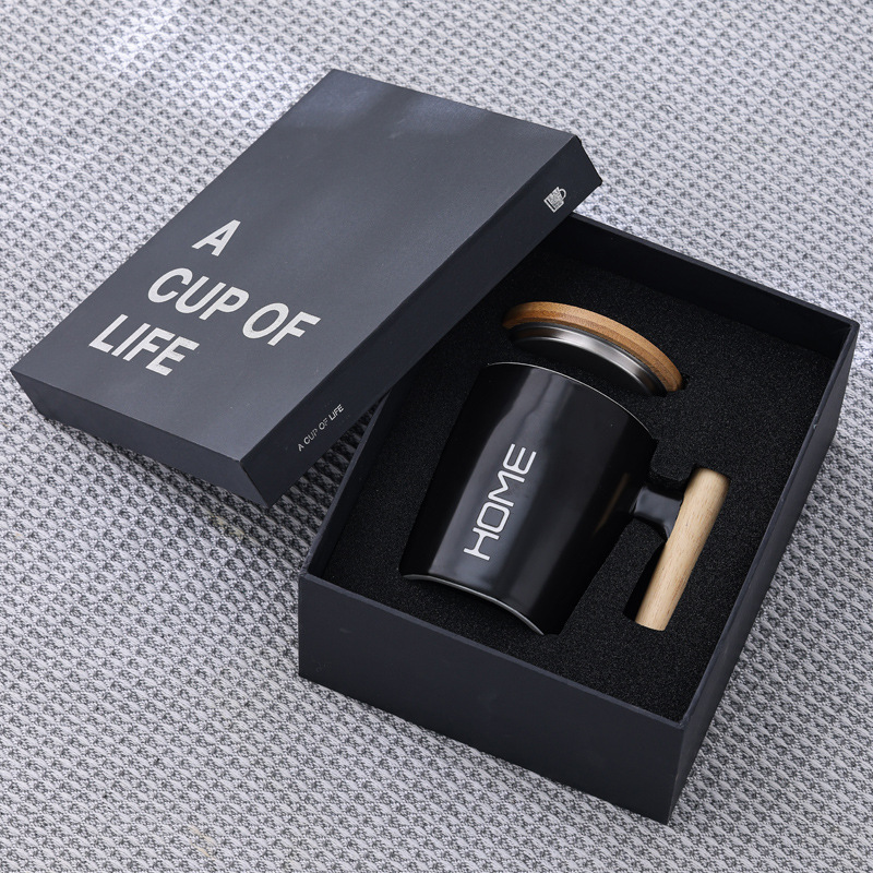 Casa Negra Mate + tapa de bambú con bolsa de regalo negra