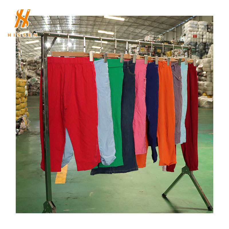 大量批发二手衣服女士七分裤used ladies 3/4 Pants出口泰国缅甸