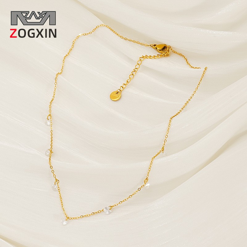 Europa y América no se desvanecen collares de moda de titanio de acero dorado collar de zircon personalidad femenina ligera lujosa cadena de zircon universal clavícula