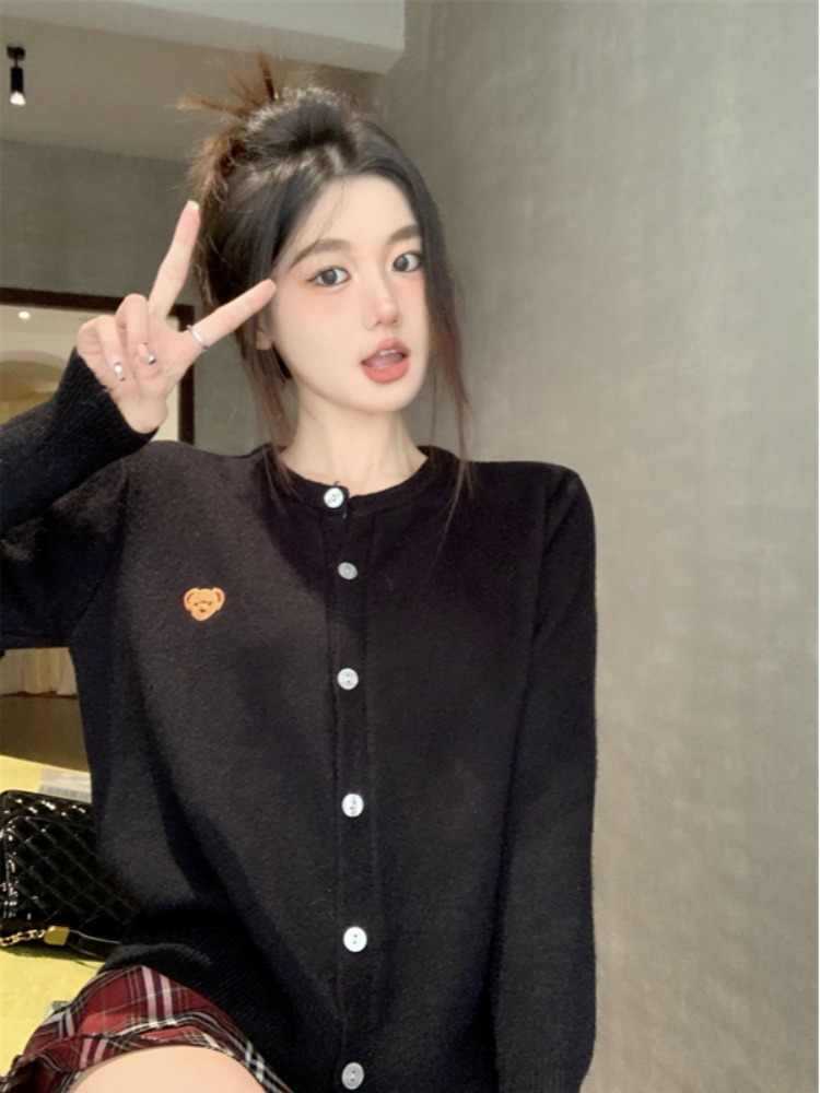Bear embroidered sweater women's autumn 2023 new round neck sweater loose slimming black cardigan coat top