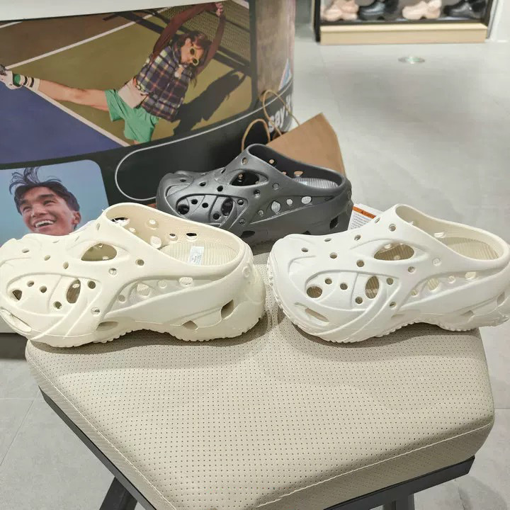 Cross Hole Shoes Coral Sandals Thick-Soled Casual Women's Non-Slip Summer Nurse Shoes Outdoor Beach Shoes Wholesale