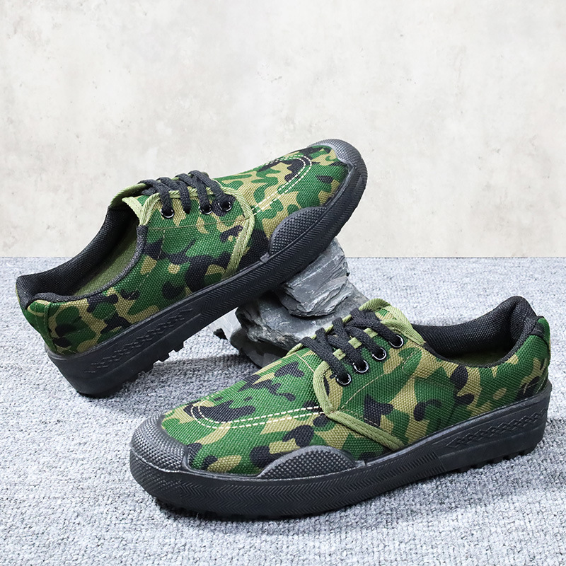 Men's Military Training Shoes for Freshmen, Worksite Black Rubber Non-slip Ultra-light Liberation Shoes, Farm Soft-soled Shoes