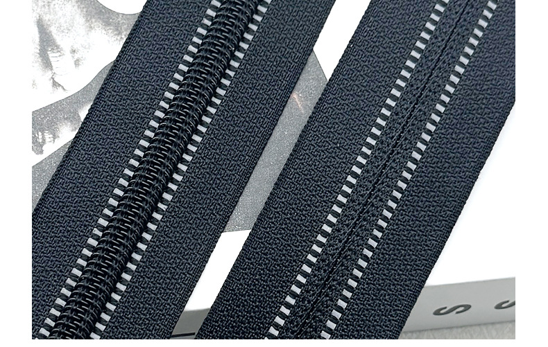 尼龙反光点拉链,树脂反光波点拉链,反装拉链