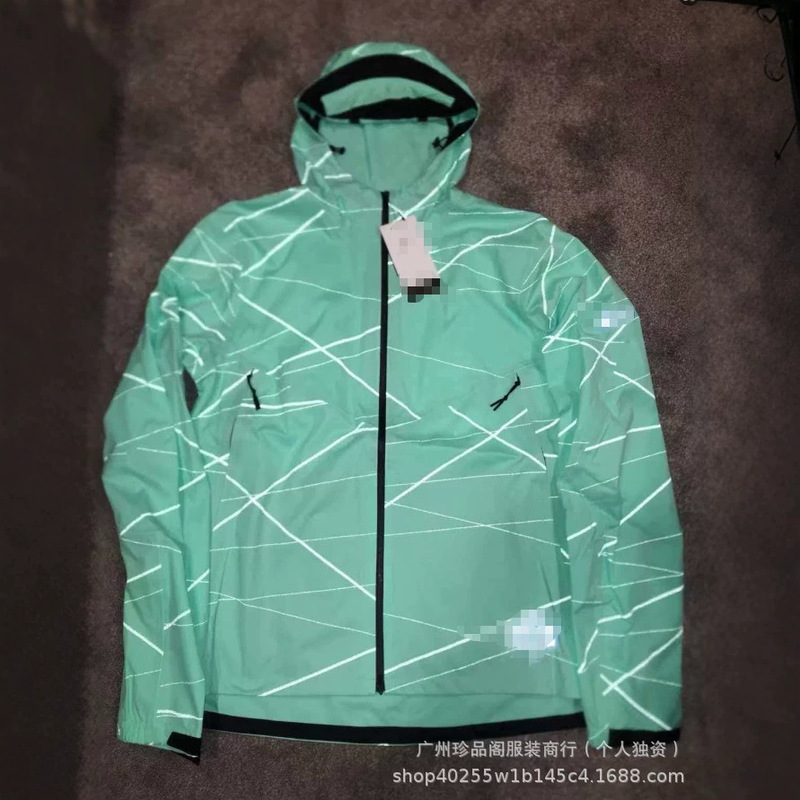 2026 Jacket with Invisible Reflective Zipper, Running Hooded Jacket That Can Be Folded into a Backpack