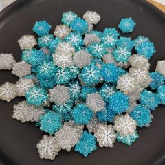 小さい雪の花のネットの赤い生放送の新型のアクセサリのクリームのゴムの携帯電話のケースのヘアピンの材料の卸売り