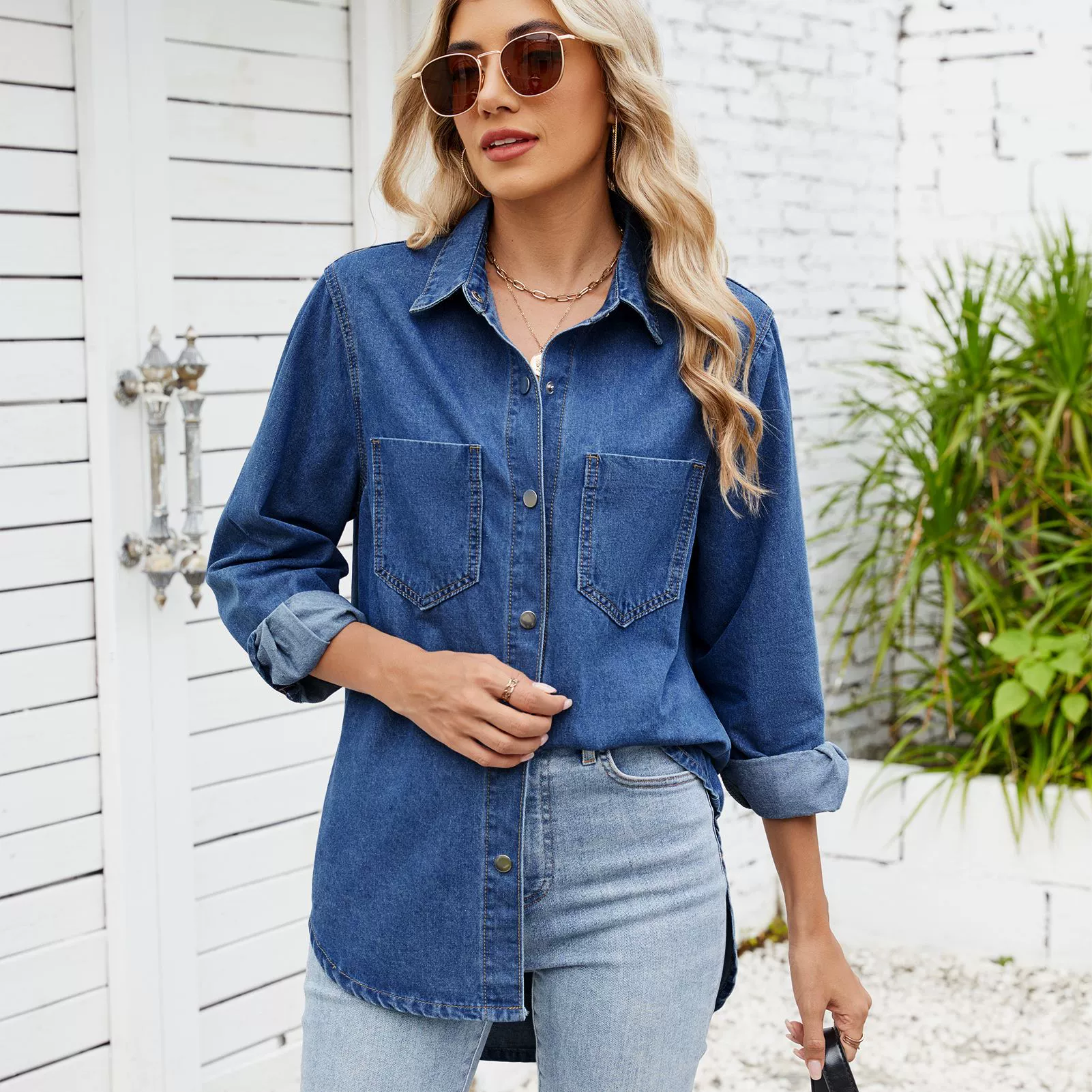 Women's washed denim long-sleeve shirt detail 4