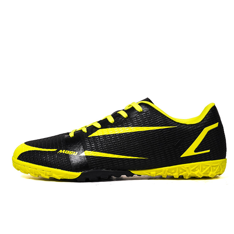 2025 nuevos zapatos de fútbol juveniles de clavos largos transfronterizos para hombres y mujeres fábrica de zapatos de entrenamiento de competición de moda