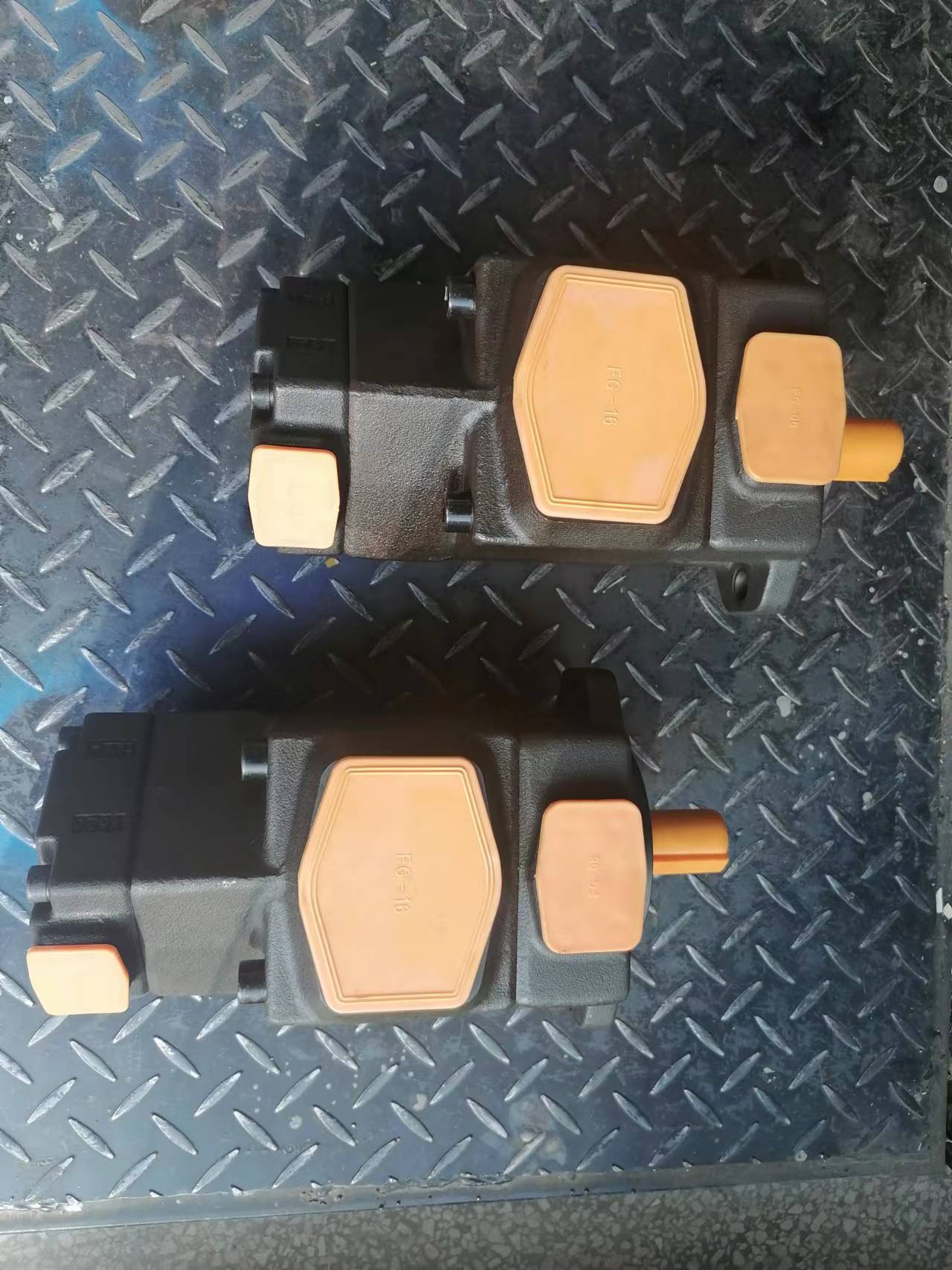 PV2R21-53-19,PV2R21-53-23,双联叶片泵