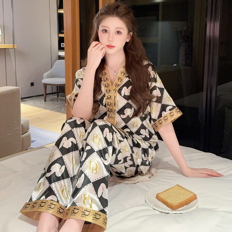 966# 짧고 긴 토끼 머리 D