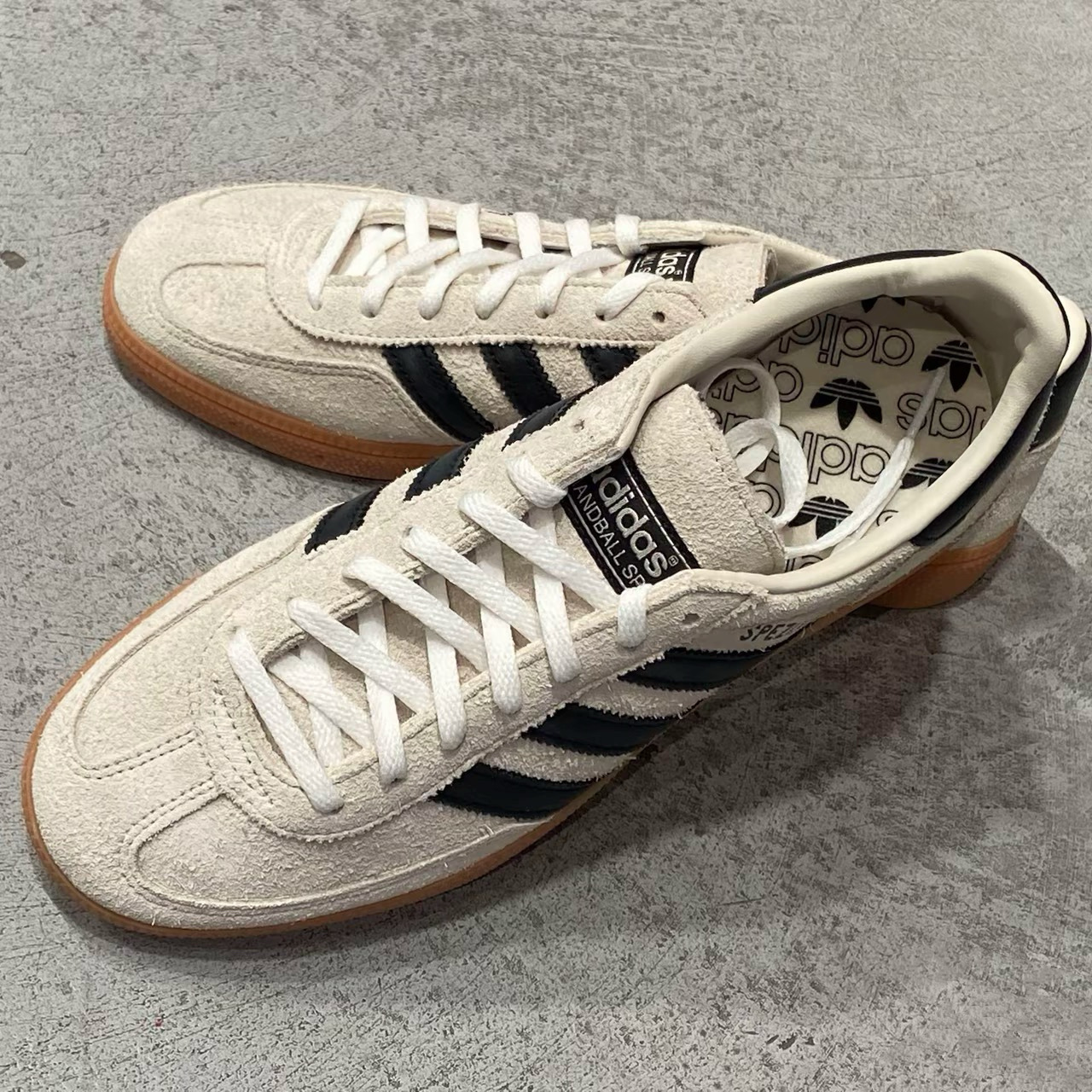 Zapatos de entrenamiento alemán Putian Chunyuan, Forum84, zapatos blancos cómodos y versátiles para parejas de campus para hombres y mujeres