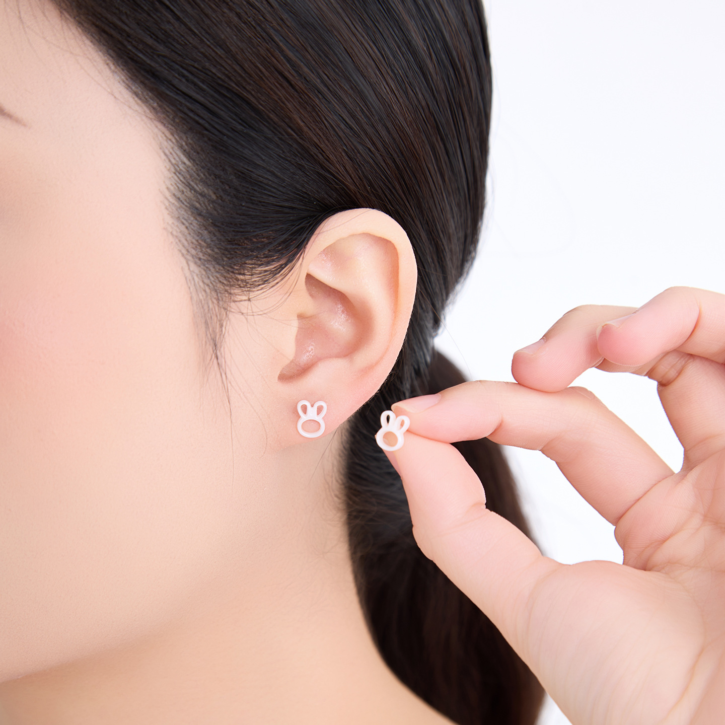 Pendientes de Conejo de Cerámica con Diseño Calado para Mujer image 5