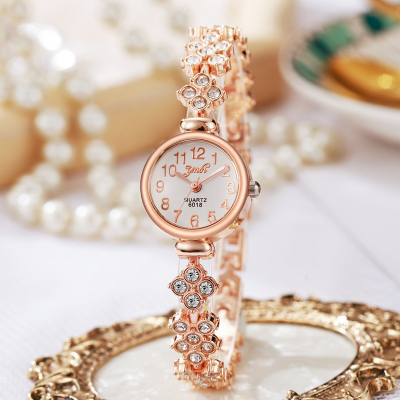 Cross-border Hot New Diamond-encrusted Women's Bracelet Watch Exquisite Small Dial Thin Strap Alloy Women's Watch Temperament All-match