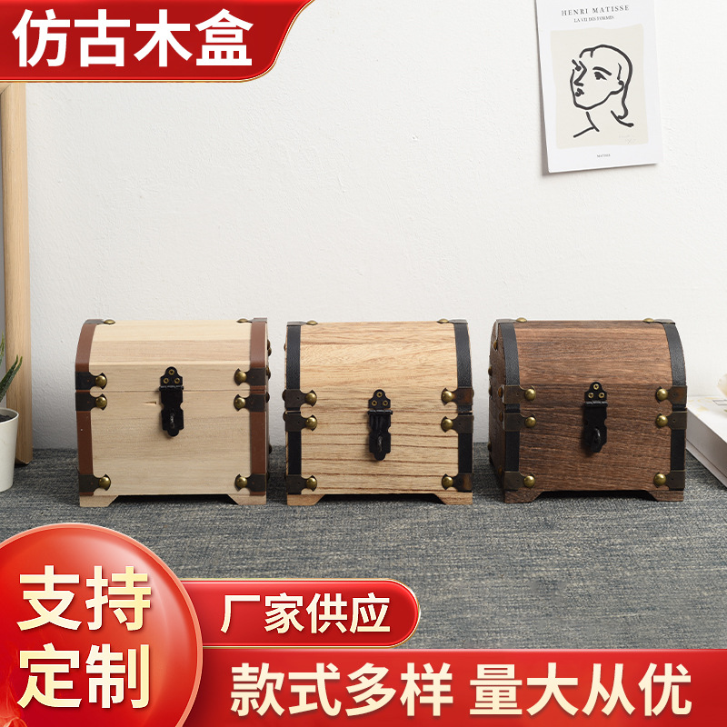 Retro wooden box