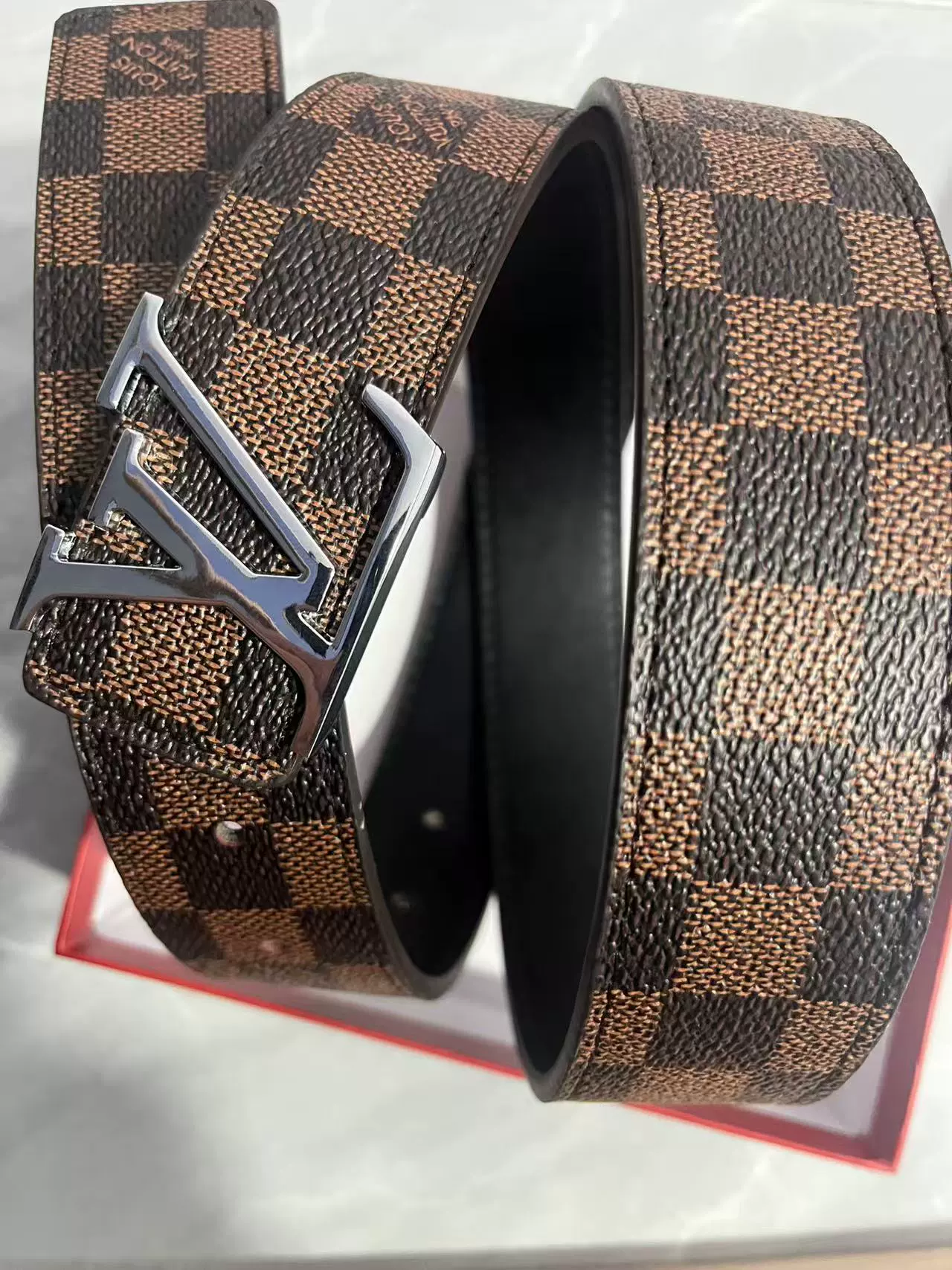 Belt with letters, high-quality style