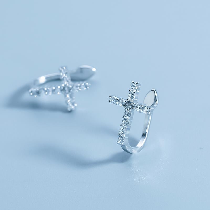 925 Cruz de plata esterlina clip de oreja simple personalidad de las mujeres pendientes sin orejas pendientes de temperamento de moda