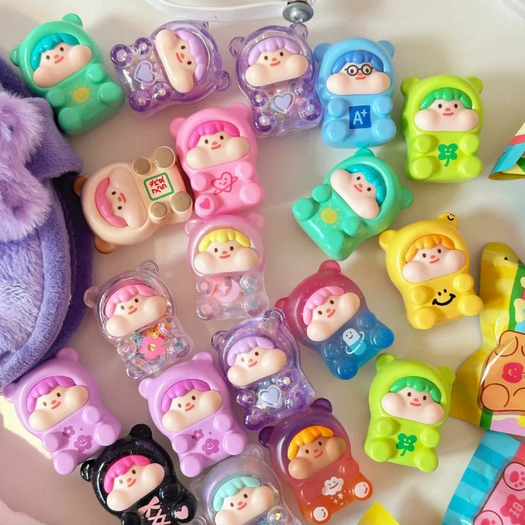 Специальное предложение Lila Love's Hug Cute Trendy Blind Box Hand Toy Douyin Live Terminal Box Whole Box Wholesale