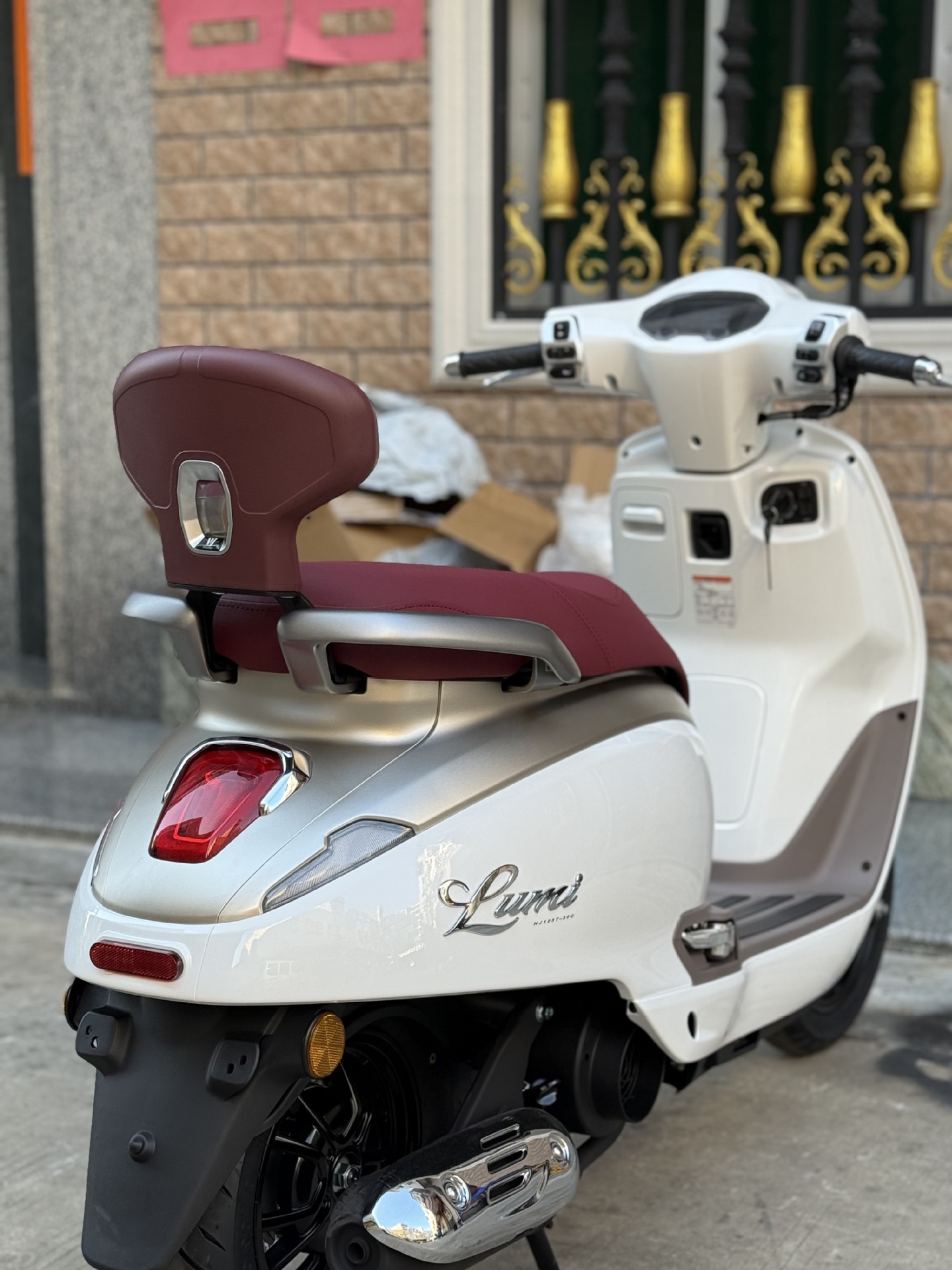 Suitable for Haojue Lumi125 Modified Rear Backrest, Rear Seat Lumbar Support, Passenger Backrest, Humpback Backrest, Cushion