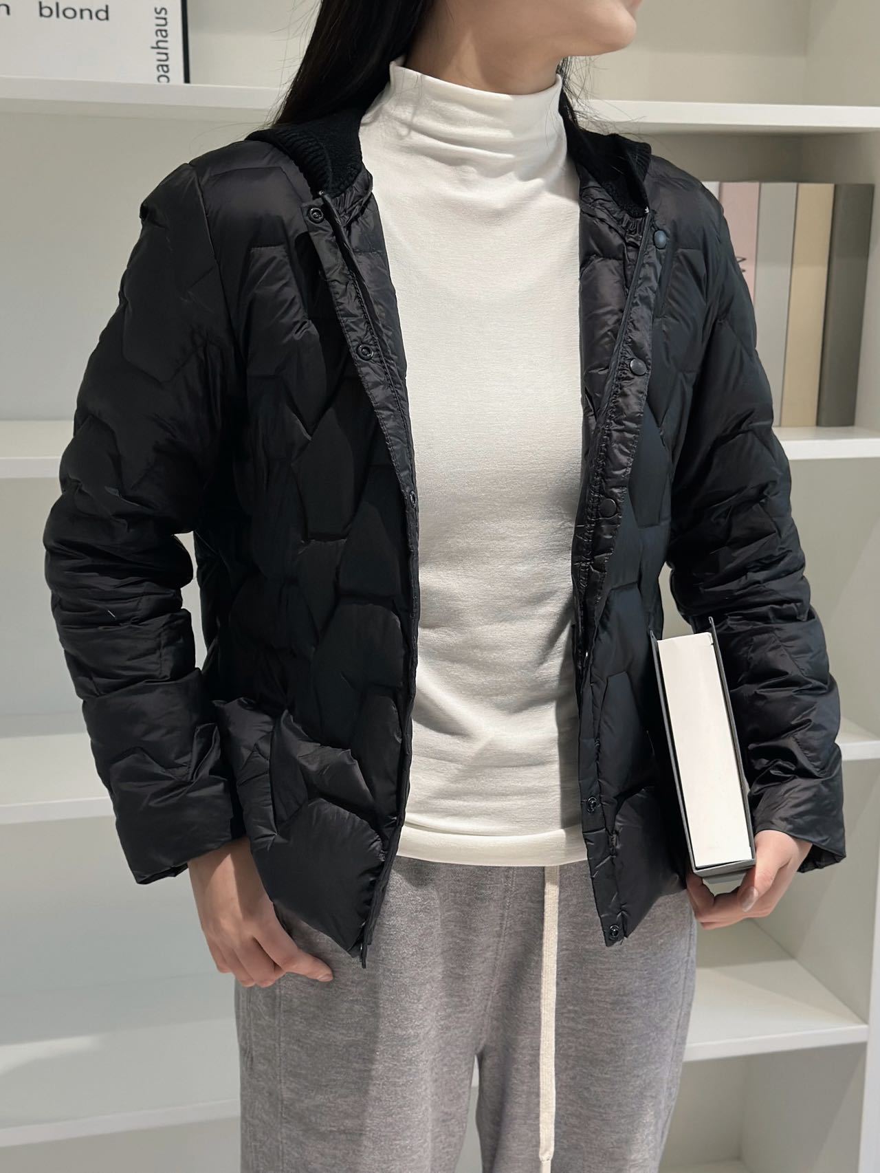 Cachemira encapuchada yoga chaqueta de plumón ligera mujer corta caliente empalme de moda exterior con chaqueta ligera