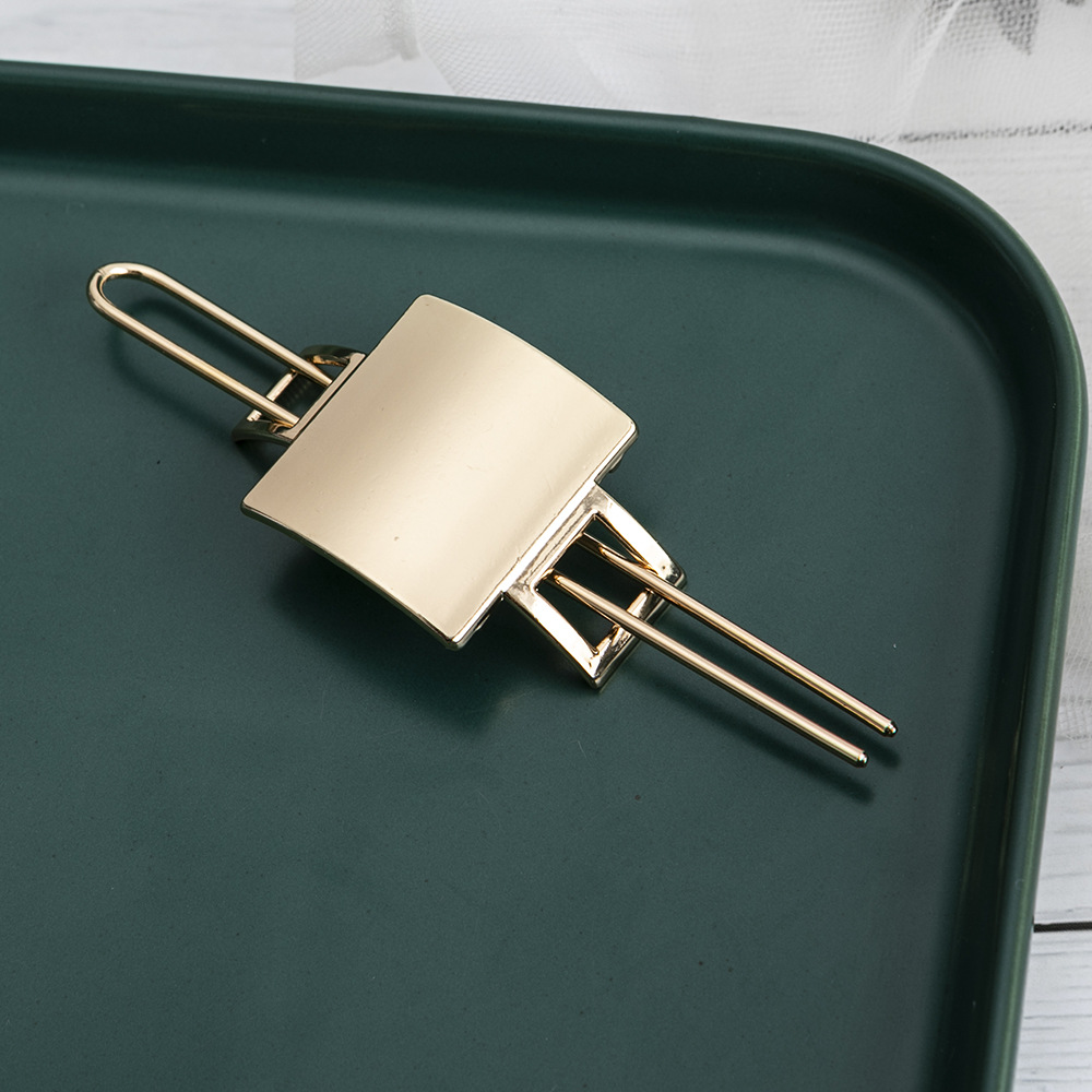 Estilo coreano aleación clip tocado exquisita horquilla de metal europeo y americano simple flecha perla horquilla rizador de pelo