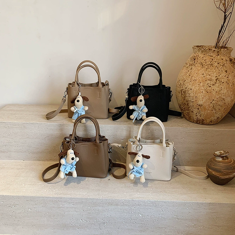 Handheld basket, shoulder bag, fashionable capacious one-shoulder bag, city style