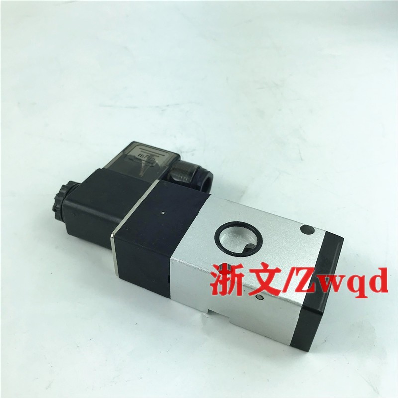 电磁阀N2R231-08QM NR231-08QM R3R231-10QM二位三通侧面按装换向