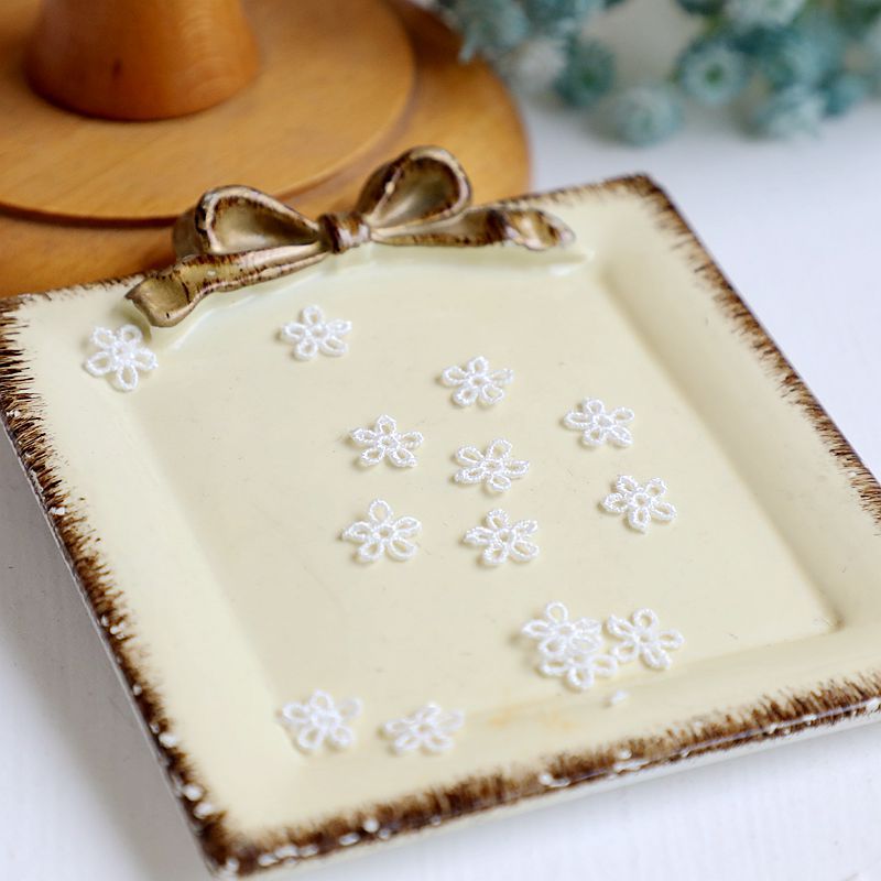 K white one 0.9cm