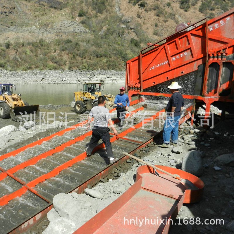 挖沙淘金机械砂金设备 移动式淘金车选金机 湖南淘金选砂金设备