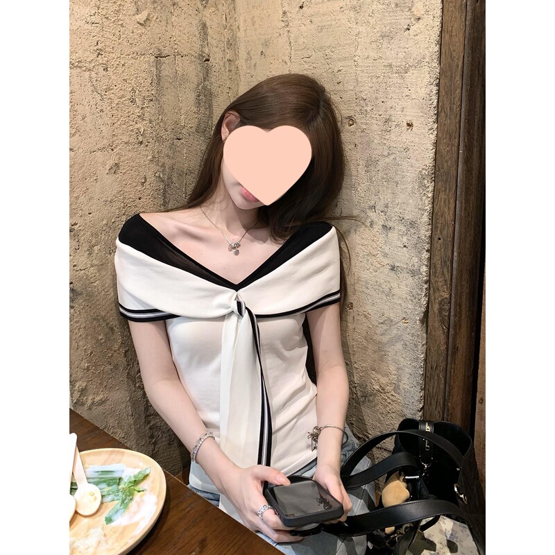 Navy Collar Sleeveless Accordion Knit Top for Women, 2026 Summer Style, Relaxed Fit, French Style White Top