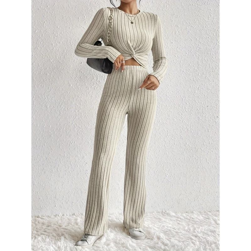 2024 трансграничный взрывной повседневный сплошной цветной набор из двух частей спереди с узлами с длинными рукавами Короткий топ и костюм для тонких брюк