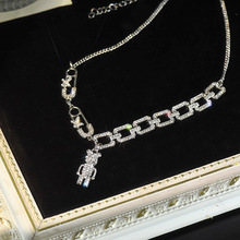 时尚满钻机器小熊项链女个性别针锁骨链网红气质不对称款颈链