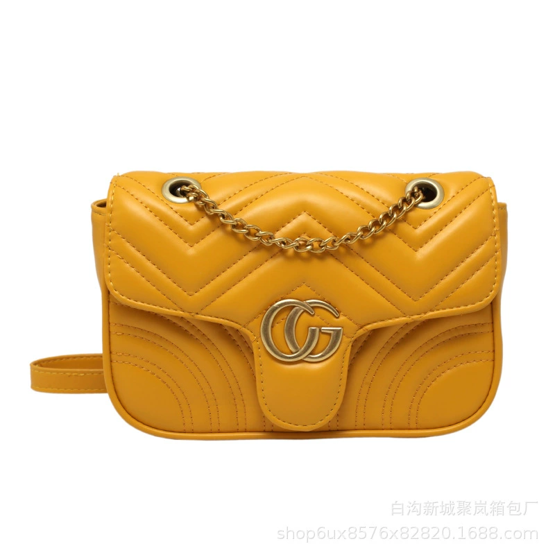 Сумка через плечо (в стиле chanel) с ромбовидной стёжкой, цепочный ремень, несколько цветов