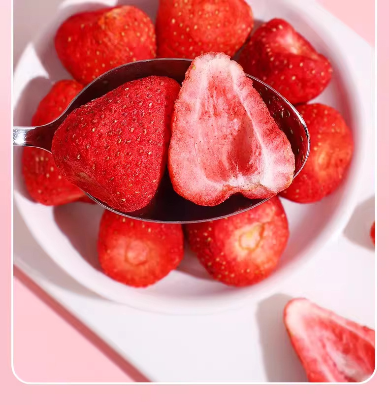 Freeze Dried Strawberry Slices 500g Whole Crisp Fruit for Baking Snacks and Desserts preparation