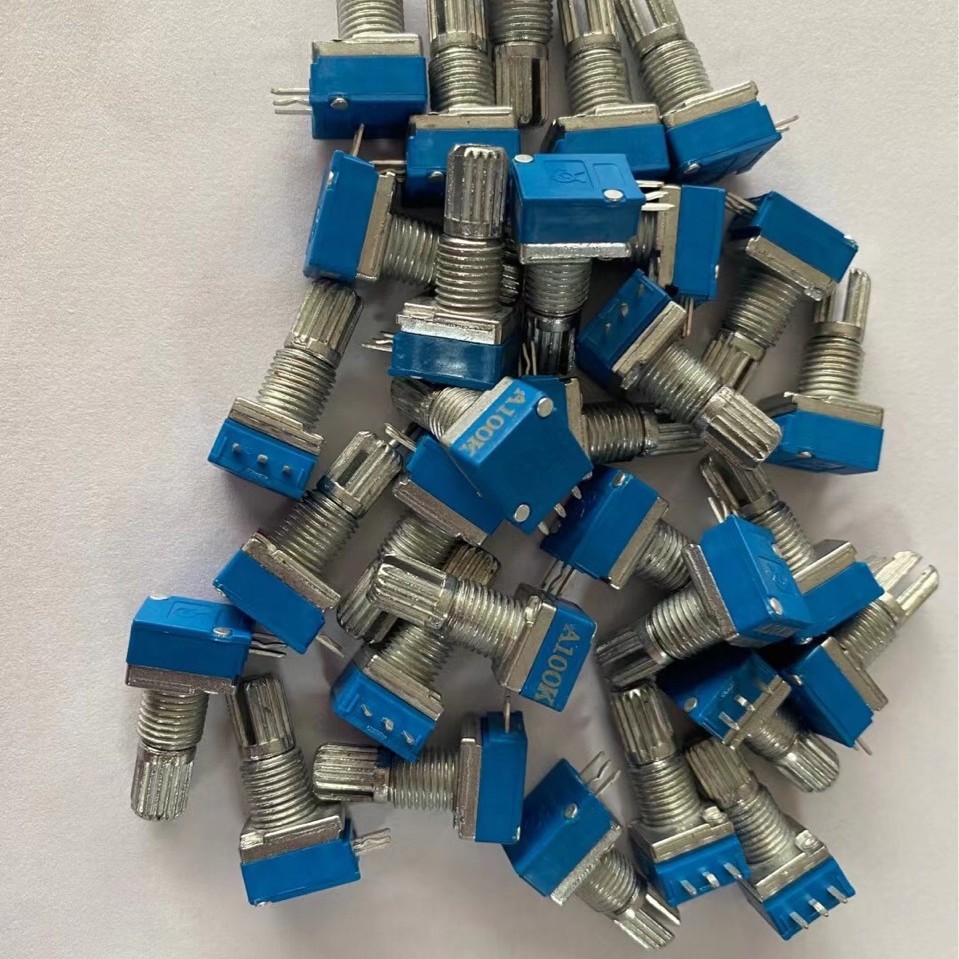 厂家直销批发097系列汽车功放机用电位器