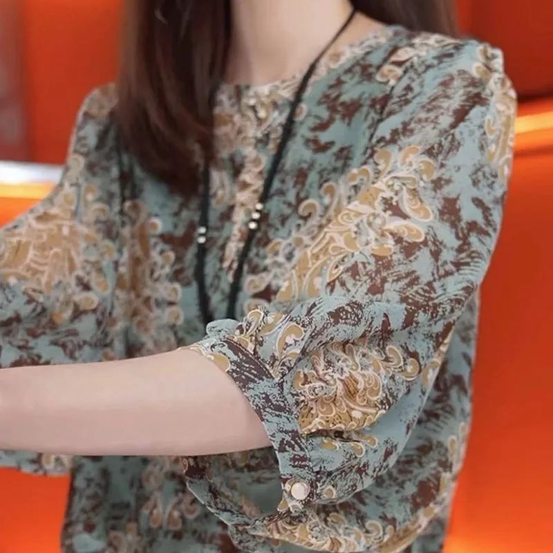 Small shirt mother top 2025 new shirt summer short sleeve base shirt broken color chiffon shirt women's wholesale