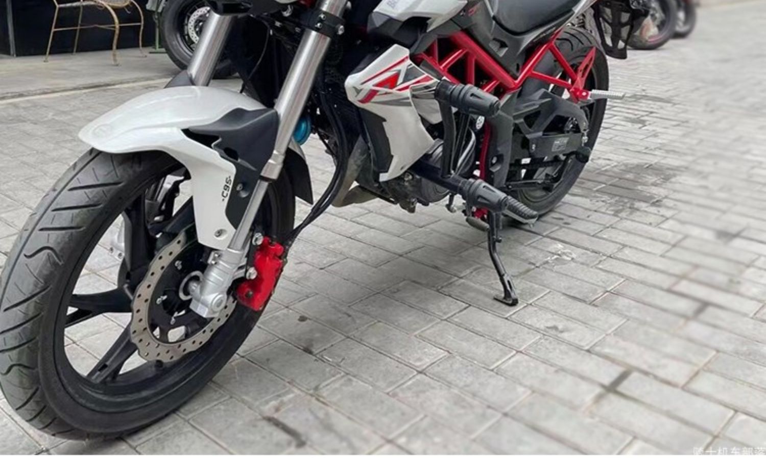 Suitable for Benelli Tnt150I Efi Bumper Original Hongbaolong Bj150-29A Front Bumper Anti-Fall Bar Modification