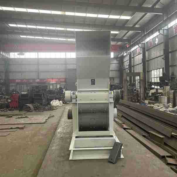 煤矸石双击粉碎机干湿两用煤渣双级破碎机铁矿石石料双级式制砂机