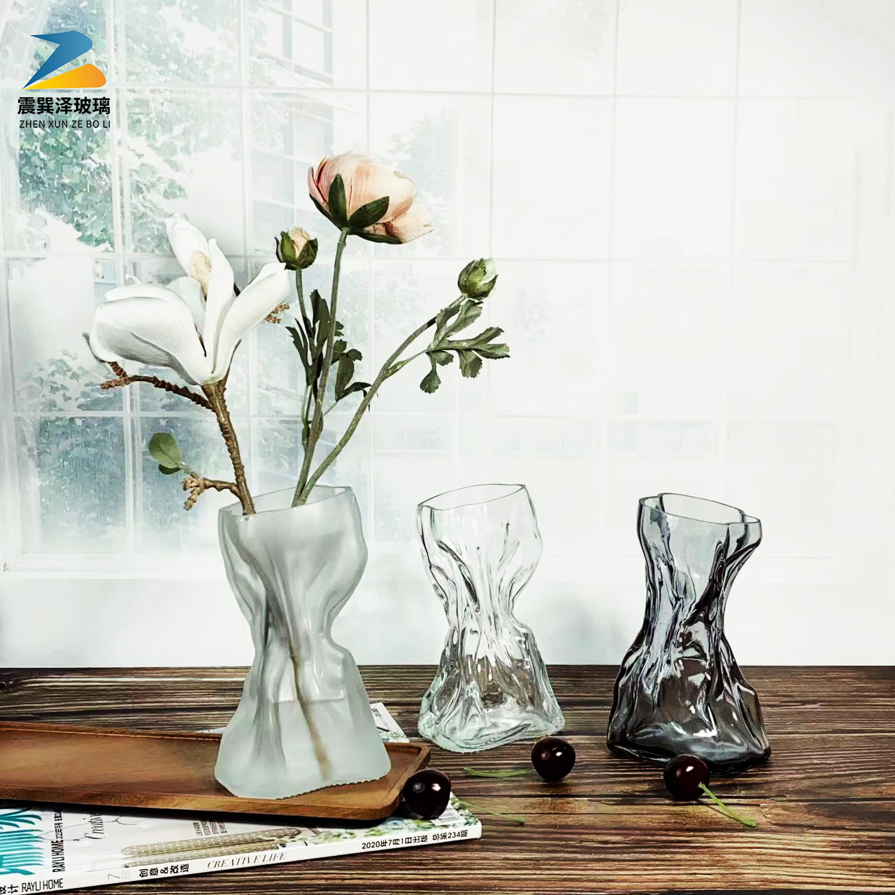 Modern and minimalistic creative transparent glass origami