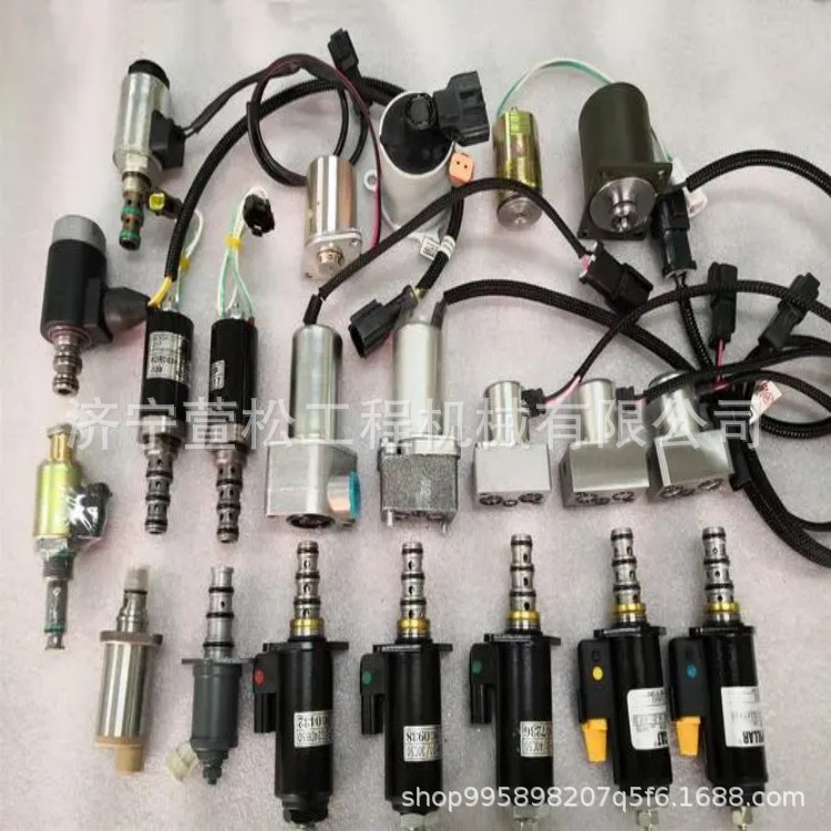 中联推土机配件004903030A1800000托轮架  山推配件