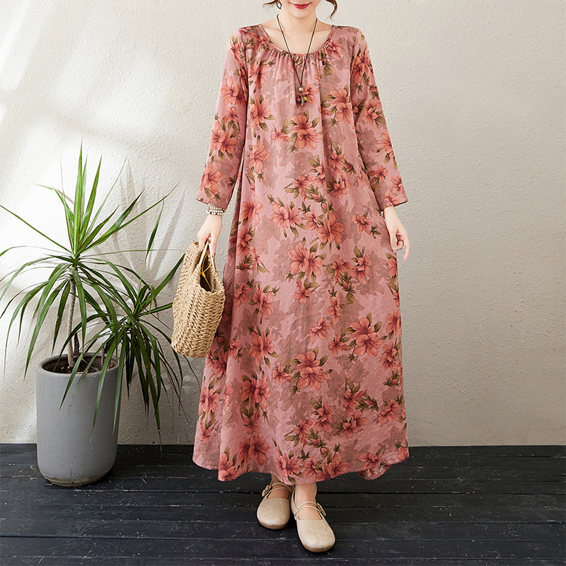 Real Shot of 2025 Early Autumn New Style Round Neck Ruched Loose Lazy Dress Minimalist Long-Sleeve Ultra-Long Dress Vacation Style