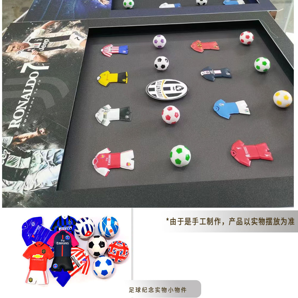 Sala de estar Entrada Niño Fútbol Decoración Pintura C Ronnell Ma Fútbol Estrella Colgante Pintura física tridimensional