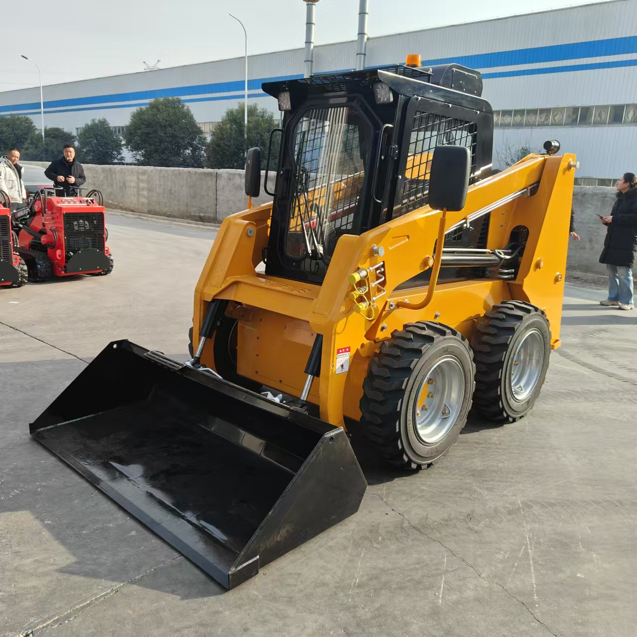 全新轮式装载机 土石方搬运 四驱轮式货物装卸一机多用装载机厂家
