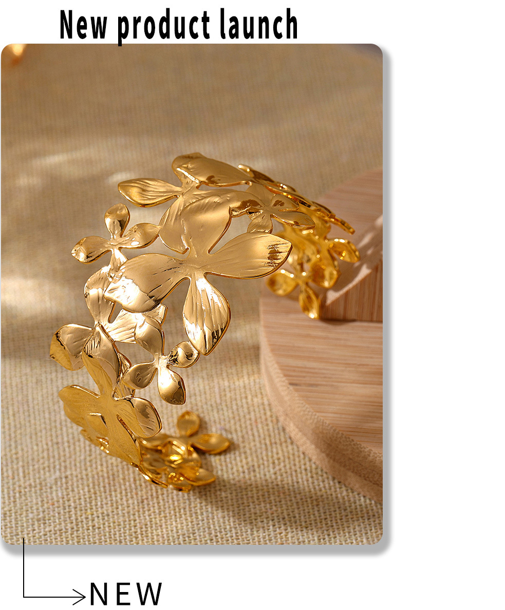 Offenes Armband mit quadratischer Zuckerblumenstruktur aus farbechtem Titanstahl, modisches und extra breites Armband_voghion.com