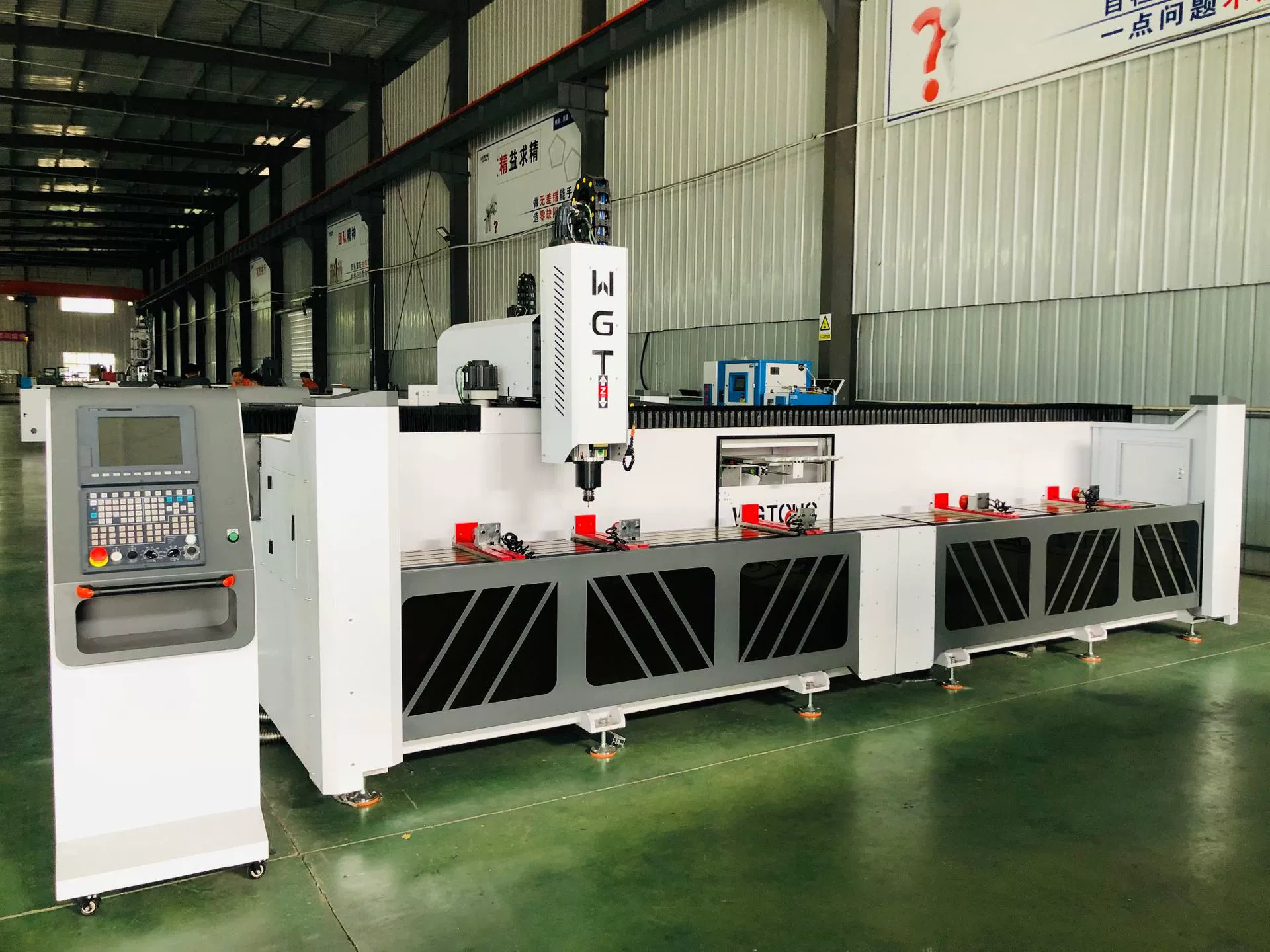 Алюминиевый профиль двойной головки с ЧПУ сверлильный фрезерный станок алюминиевый сплав двери и окна с ЧПУ фрезерный станок промышленный алюминиевый профиль машина