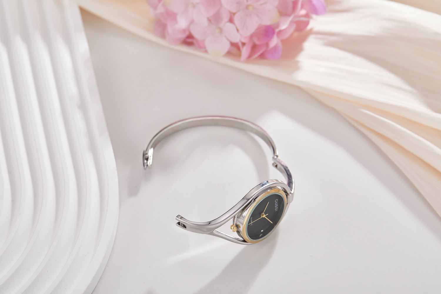 Minimalist Luxury Quartz Watch For Men With Waterproof Design_voghion.com