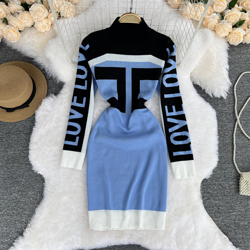 Abbigliamento Donna Abito in maglia elastica e stampata_voghion.com